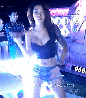 Amateur Asian Babe with Massive Melons Getting Dirty'
