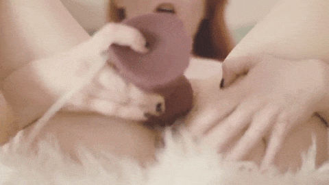 Ginger Slut Takes That Bulging Knot Toy Deep picture 1 of 1