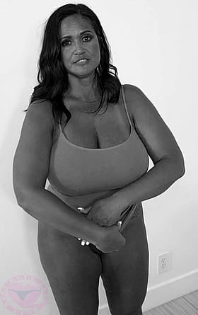 Milf's Massive Melons On Display'
