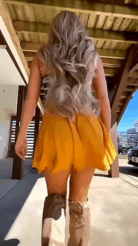 Spinning That Sweet Phatty In A Skirt'