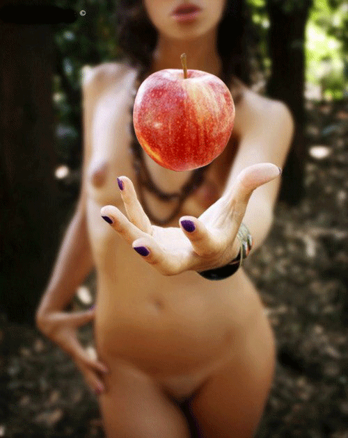 Oh, there was an apple in the shot? Sorry, I didn't notice. picture 1 of 1