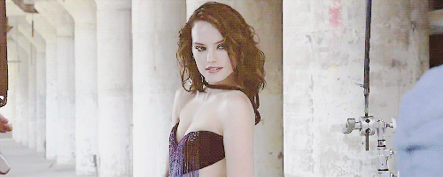 Daisy Ridley Looking Fine #7 picture 1 of 1
