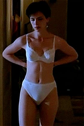 Curves of Fury - Kate's Magnificent Bod Begs for More'