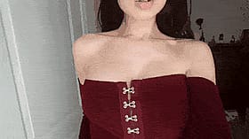 Reveal Your DSLs: Pale Tits in Red'