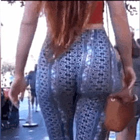 Jiggle Your Ass with the Non-Nude Queen'