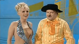 Blonde Celebrity Tette Show: The Benny Hill Show'