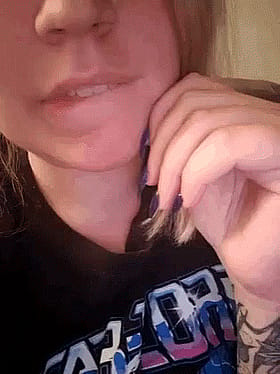 Amateur College Girlfriend's Lip Bite Selfshot'