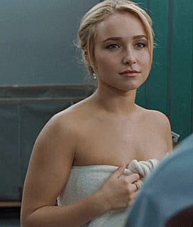 Blonde Celebrity Shower: Hayden Panettiere's Sizzling Towel Scene'