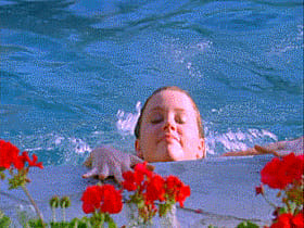 Celebrity Swimming Pool: Sultry Splashes with a Hollywood Hottie'