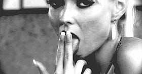 Finger Licking Good: A Sexy, Erotic Experience'
