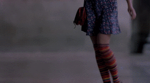 Wind Blows Lady's Skirt Up Revealing Her Juicy Assets picture 1 of 1
