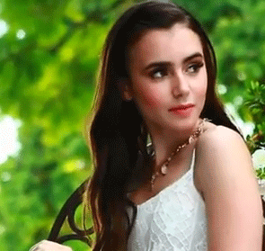 LILY COLLINS - 5'5''- British Babe, Deliciously Naughty! picture 1 of 1