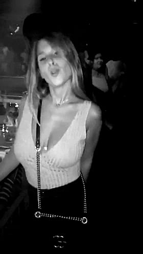 Sizzling tease in motion'
