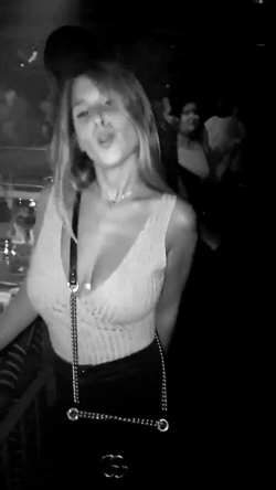 Sizzling tease in motion picture 1 of 1