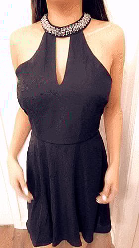 Curvy amateur babe plays with her big tits'