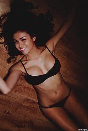 Sizzling Hotties Flaunt Their Bikini Bodds'