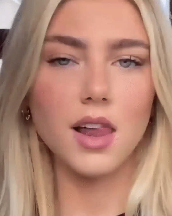Sultry Blonde Tease picture 1 of 1