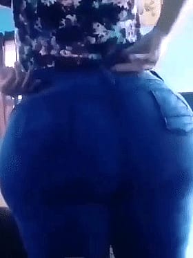 Juicy Curves Tease in Tight Jeans'