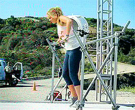 Smokin' Hot Skier Lindsey Vonn Flaunts Her Tight Bod & Killer Curves'
