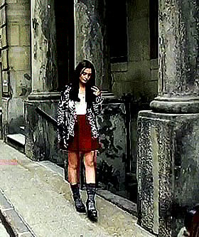 Lily Collins - British Stunner Shows Off Those Gorgeous Legs - Fap Worthy!'