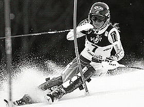 Smoking Hot Skier Lindsey Vonn Shows Off Her Toned Curves - Total Fap Material!'