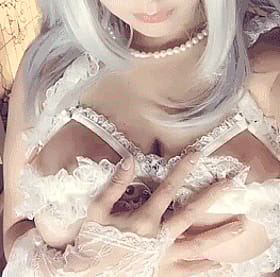 Horny Succubus Teaser Flaunts Her Juicy Curves'