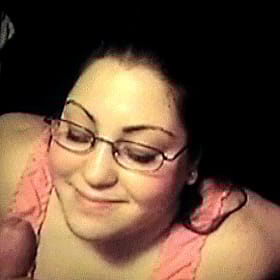 Drenching her pretty face with hot loads'