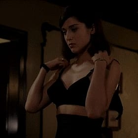 Lizzy Caplan's Hot & Steamy Cunnilingus Feast'