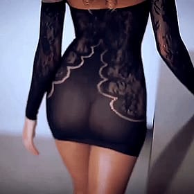 Blonde Bombshell Summer Soderstrom Teases Her Juicy Curves'
