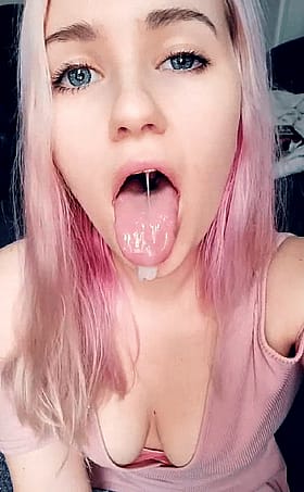 Pink-haired hottie dripping with desire for thick dick'