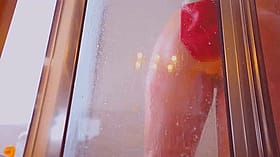Voluptuous Blonde Bimbo Shows Off Her Amateur Skills'