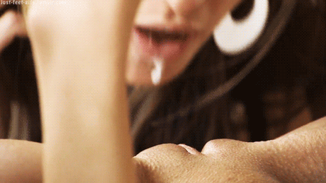 Wet Lesbian Pussy Licking picture 1 of 1