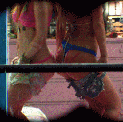 Celeb Thong Booty Jiggle picture 1 of 1