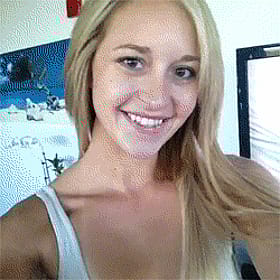 Golden Bombshell Gets Herself Off'