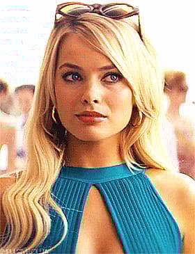 Margot Robbie's Aussie Muff Dive - That Pussy Needs My Tongue!'