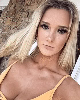 Nicole Kopchak's Jaw-Dropping Juggs Jiggle'