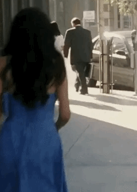 Windy City Tease: Panty Flash on the Streets picture 1 of 1