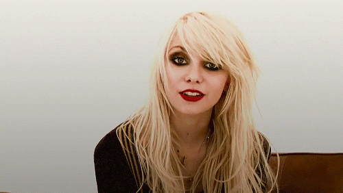 Taylor Momsen Gets Her Sweet Spot Devoured - Cum Worthy Cunnilingus! picture 1 of 1