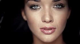 Amy Jackson Getting Sweet Wet Mouth Action - British Bombshell's Tasty Treat!'