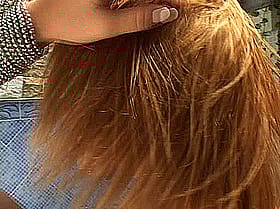 Blonde Bombshell Booty Bouncing'