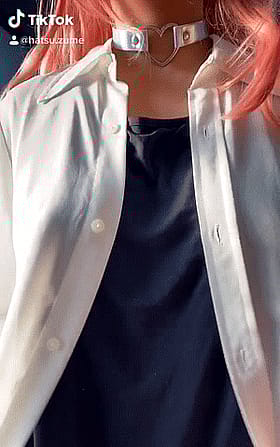 Busty Blonde Bouncing Those Magnificent Melons'