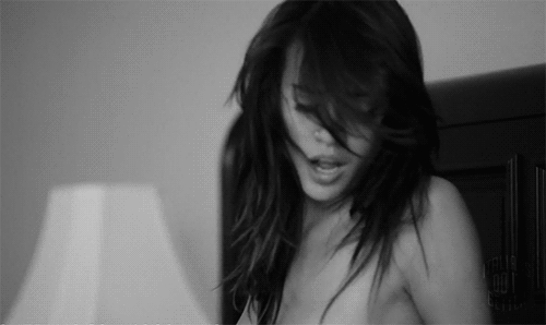 Munch My Muff While I Moan picture 1 of 1