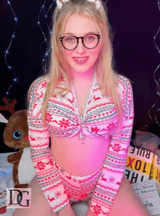 Peel It Slow Blonde Babe picture 1 of 1