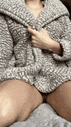 Peachy Throbbing Wetness'