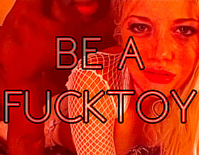 Sexy Latina Toying Herself Deep'