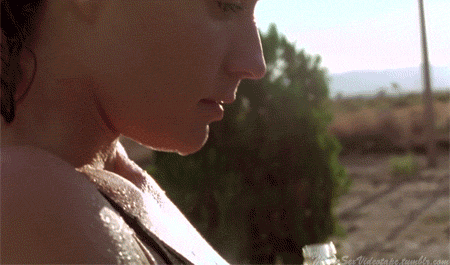 Elisabeth Shue's Sweet Mature MILF Feast - Lick That! picture 1 of 1