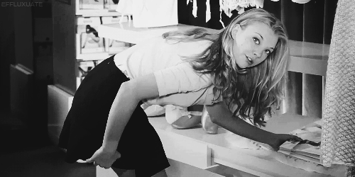 Natalie Dormer's Lunch Date Tease picture 1 of 1