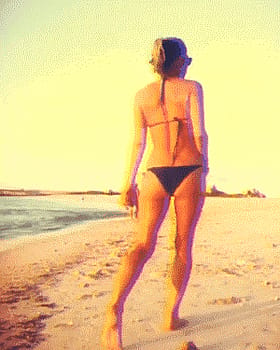 Fergie's Juicy Beach Booty Jiggle'