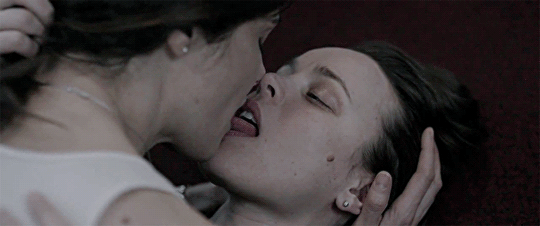 Rachel McAdams Gets Her Freak On With Another Starlet picture 1 of 1