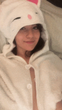 Kawaiikitten's Cute Amateur Juggs Show picture 1 of 1